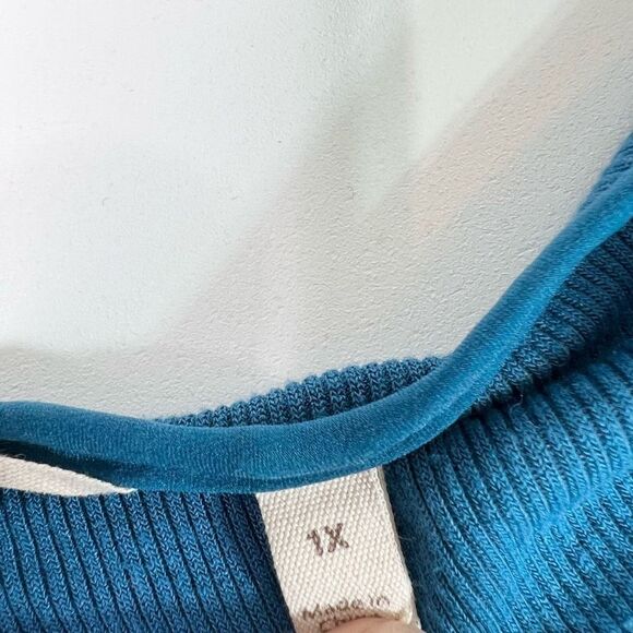 Soft Surroundings Tunic Top Women 1X Knitted Long Sleeve Split V-neck Hi-Low Hem - Picture 3 of 9